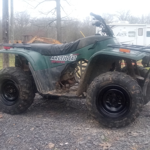 Arctic cat 250 runs great - Picture 3 of 5